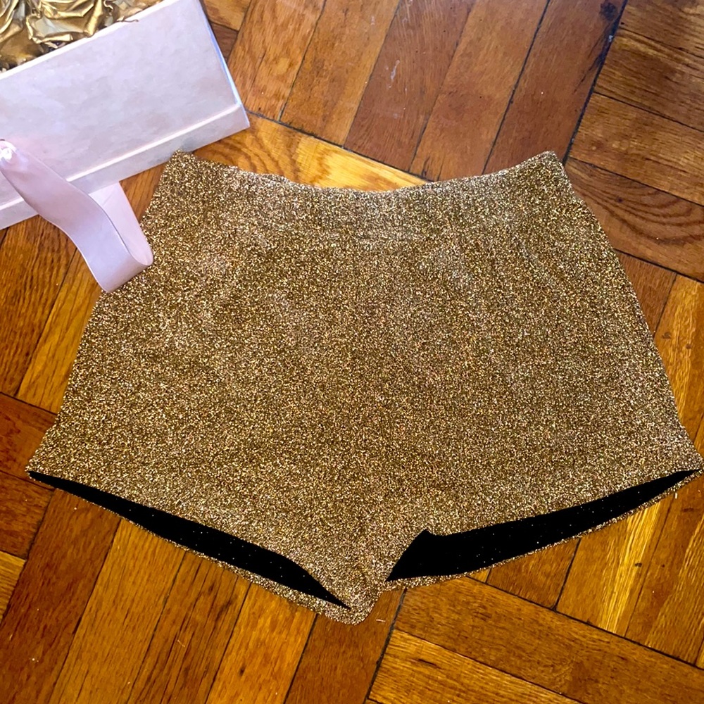 Super cute Brand new Metallic shorts
